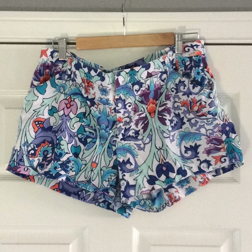 Nicole Miller floral shorts